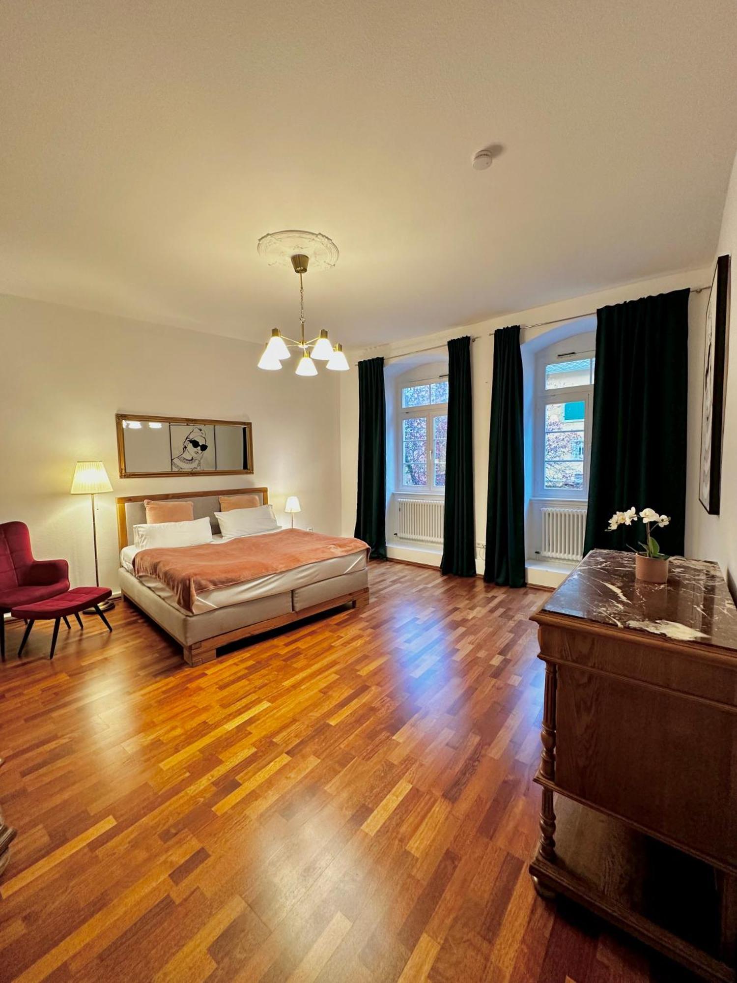 Hirsch Appartements Baden-Baden Eksteriør billede